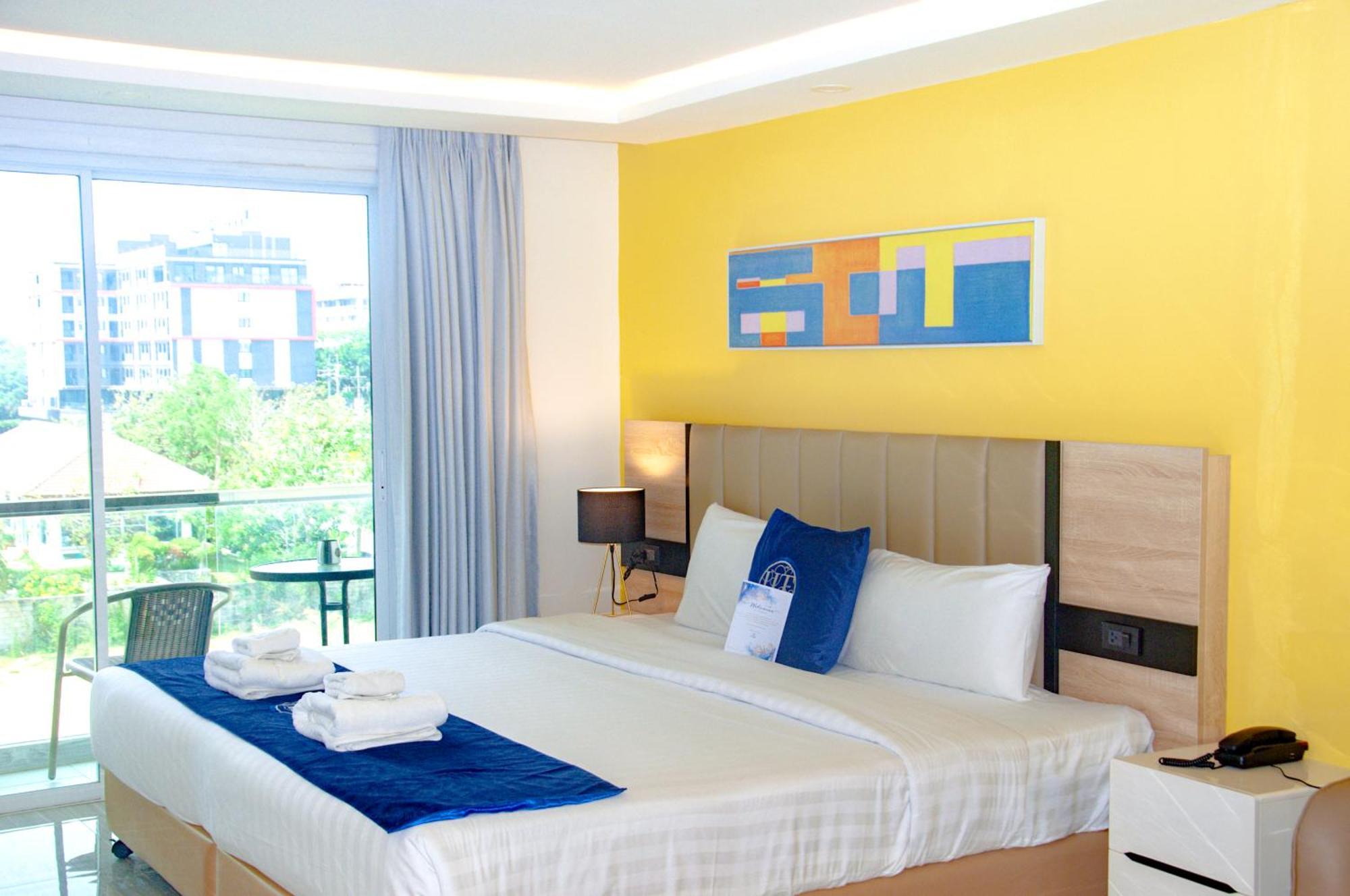 Ht9 Hotel Jomtien Beach Exterior photo